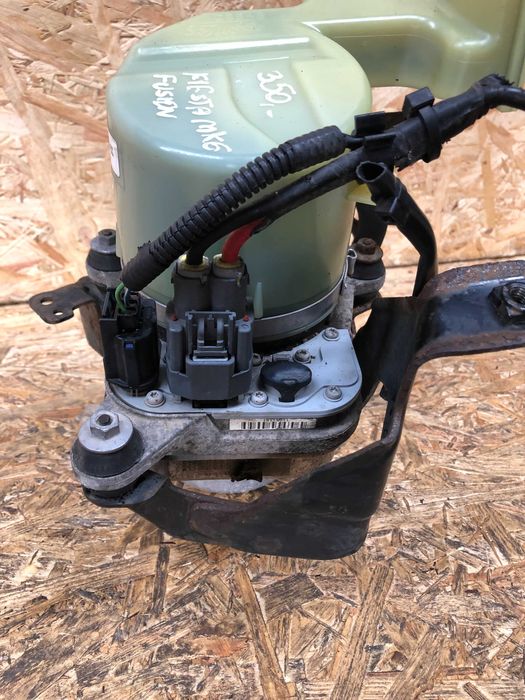 Pompa wspomagania Ford Fiesta Mk6/Fusion