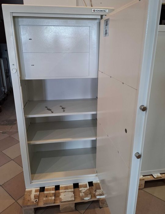 Szafa pancerna Konsmetal MS1/B, 180 kg, 2 skrytki, dwa zamki