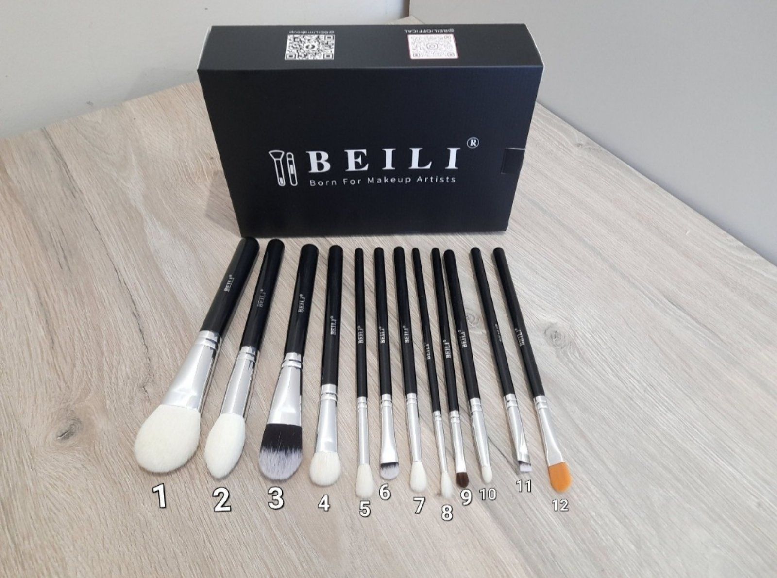 НОВІ кисті для макіяжу BEILI 11 шт
1. Кисть для розтушування, мінераль