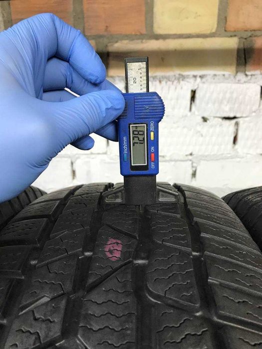 Зимові шини б/у 215/60 R17 Continental WinterContact TS 830P (8084)