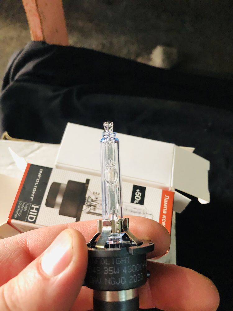 Новая Ксеноновая Лампа D4s Infolight 4300К 35W Toyota/Lexus.