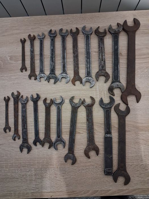 Klucze rolnicze z PRL płaskie