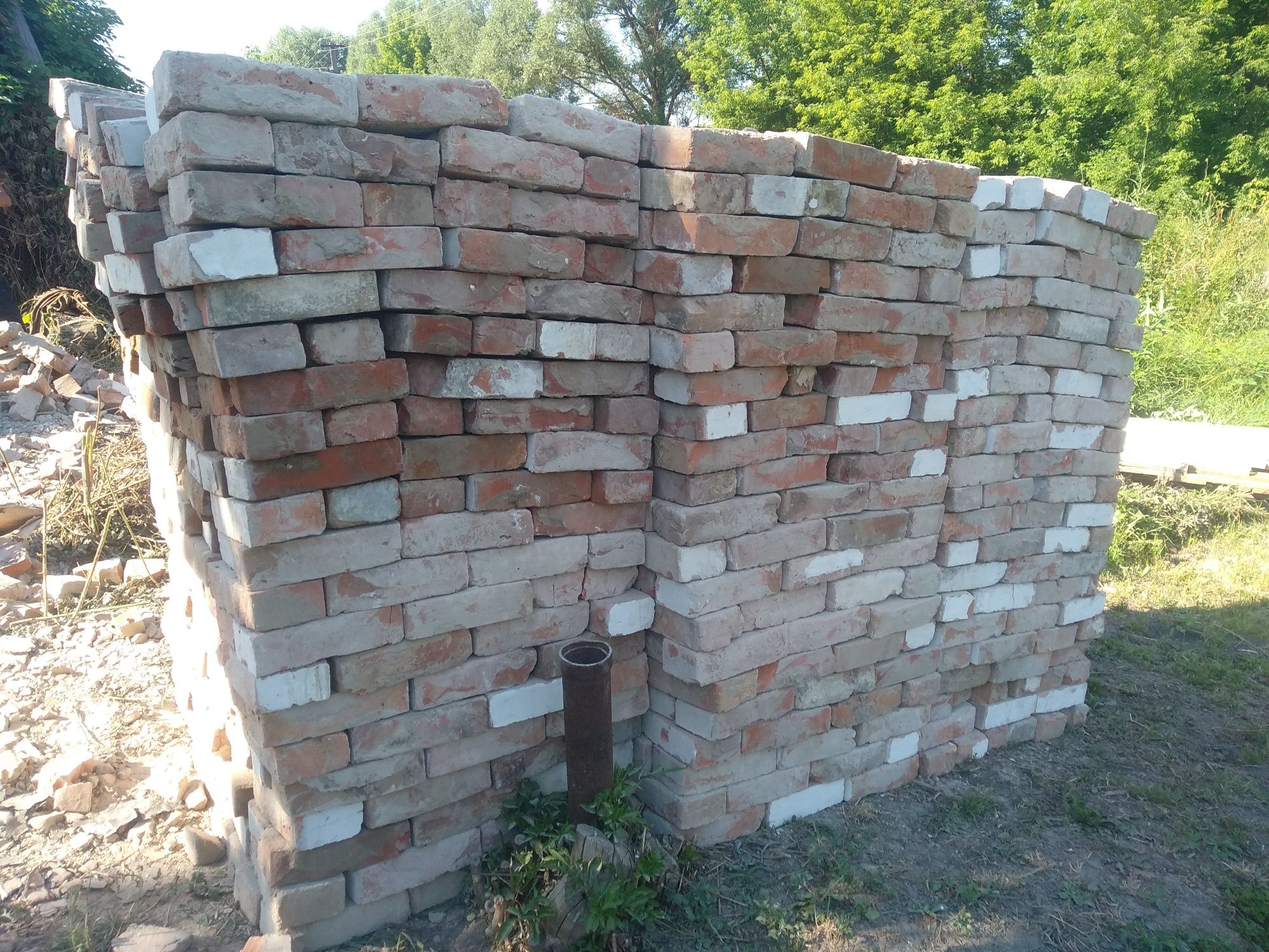 Шифер Цегла Кирпич червона біла  Вогнетривка Ракушняк Дрова ,