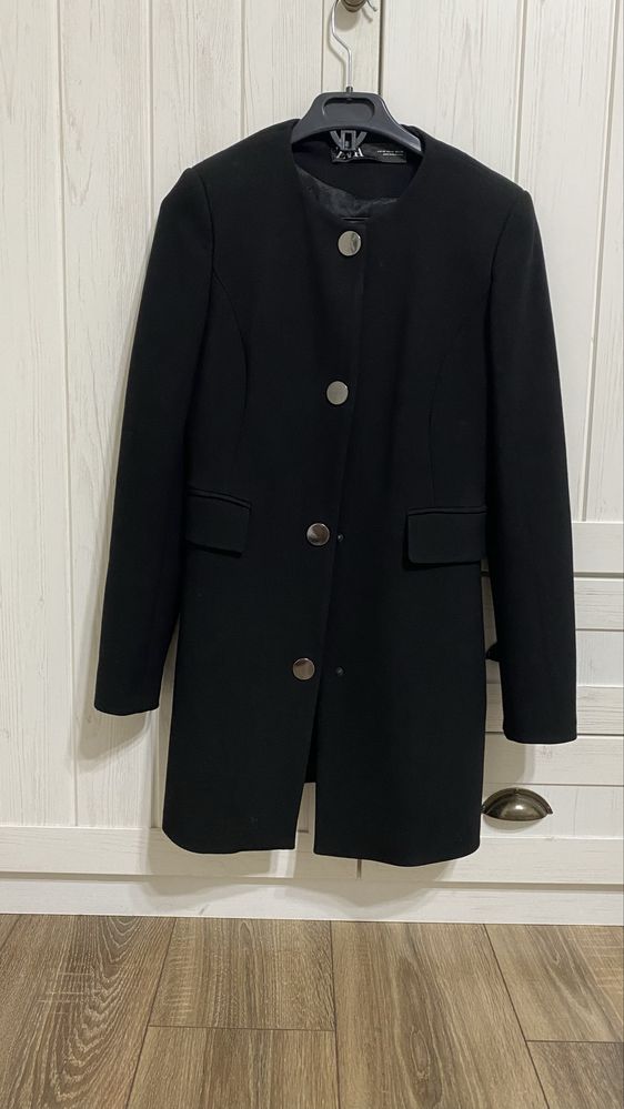 Пальто Zara, р. XS