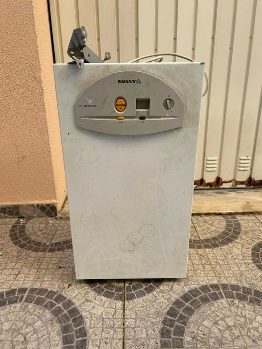 Esquentador Junkers Celsius Plus (Ventilado) - PARA PEÇAS