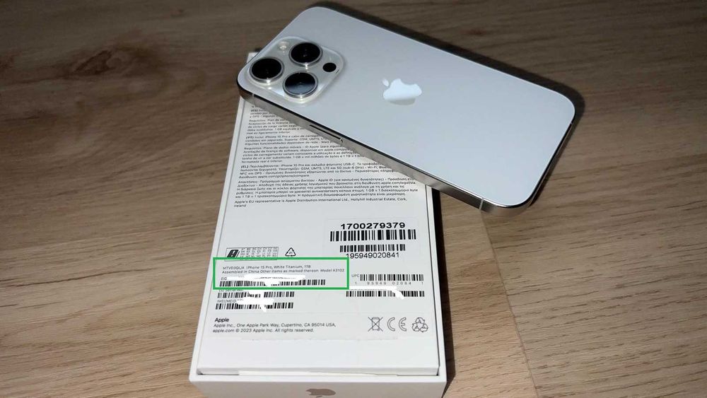 iPhone 15 Pro 1 Terabyte Branco Titâneo Novo !