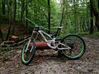 Велосипед SPECIALIZED demo 8 downhill