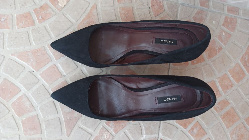 Sapatos em pele Mango