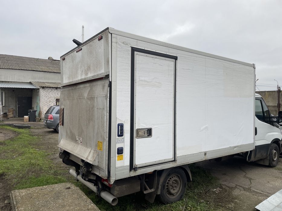 IVECO DAILY 35S16 холодильник гідроборт автомат