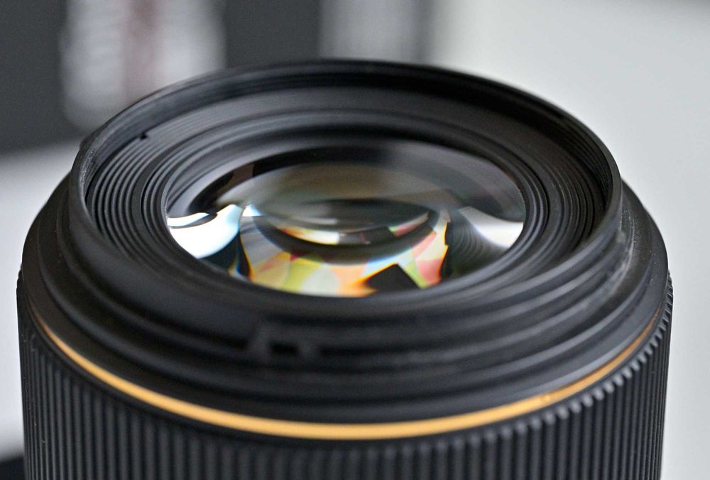 Sigma 105 2.8 EX DGHSM macro OS nikon F