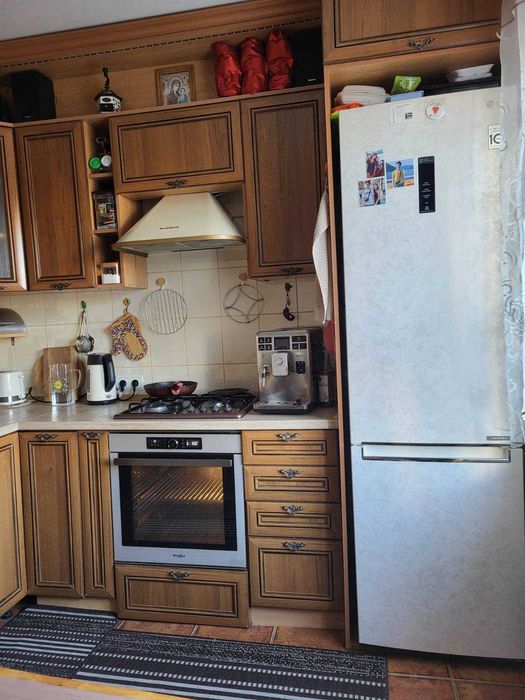 Здам з гарним ремонтом 4 кімн кв біля маг. Прогрес, центр .