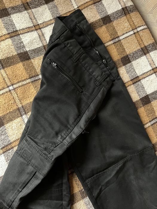 Чорні карго штани