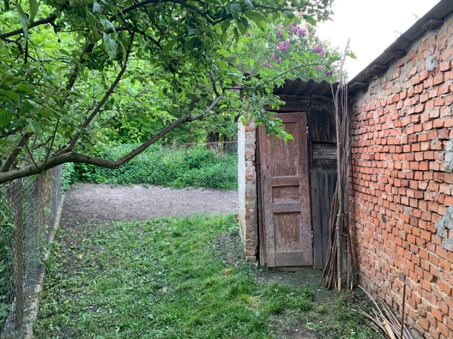 Будинок з приватизованою земельною ділянкою. Центр міста