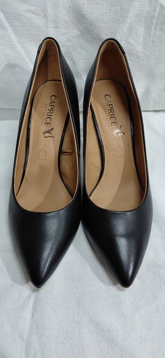 Туфли лодочки Caprice кожа внутри снаружи 7,5 (41,5) размер