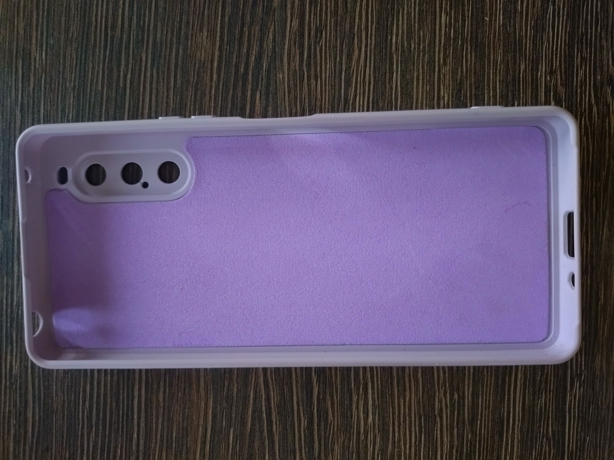 Etui Sony Xperia 10 V, miękka wyściółka z mikrofibry