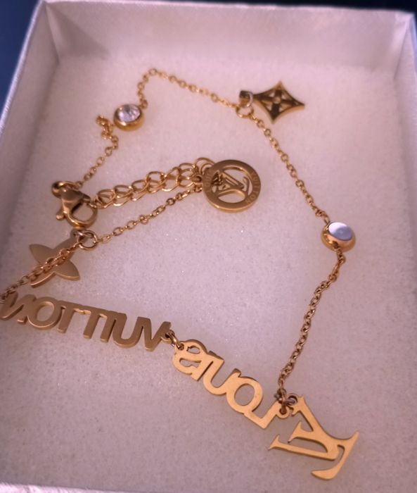 Pulseira Nova da  Louis Vuitton de perna