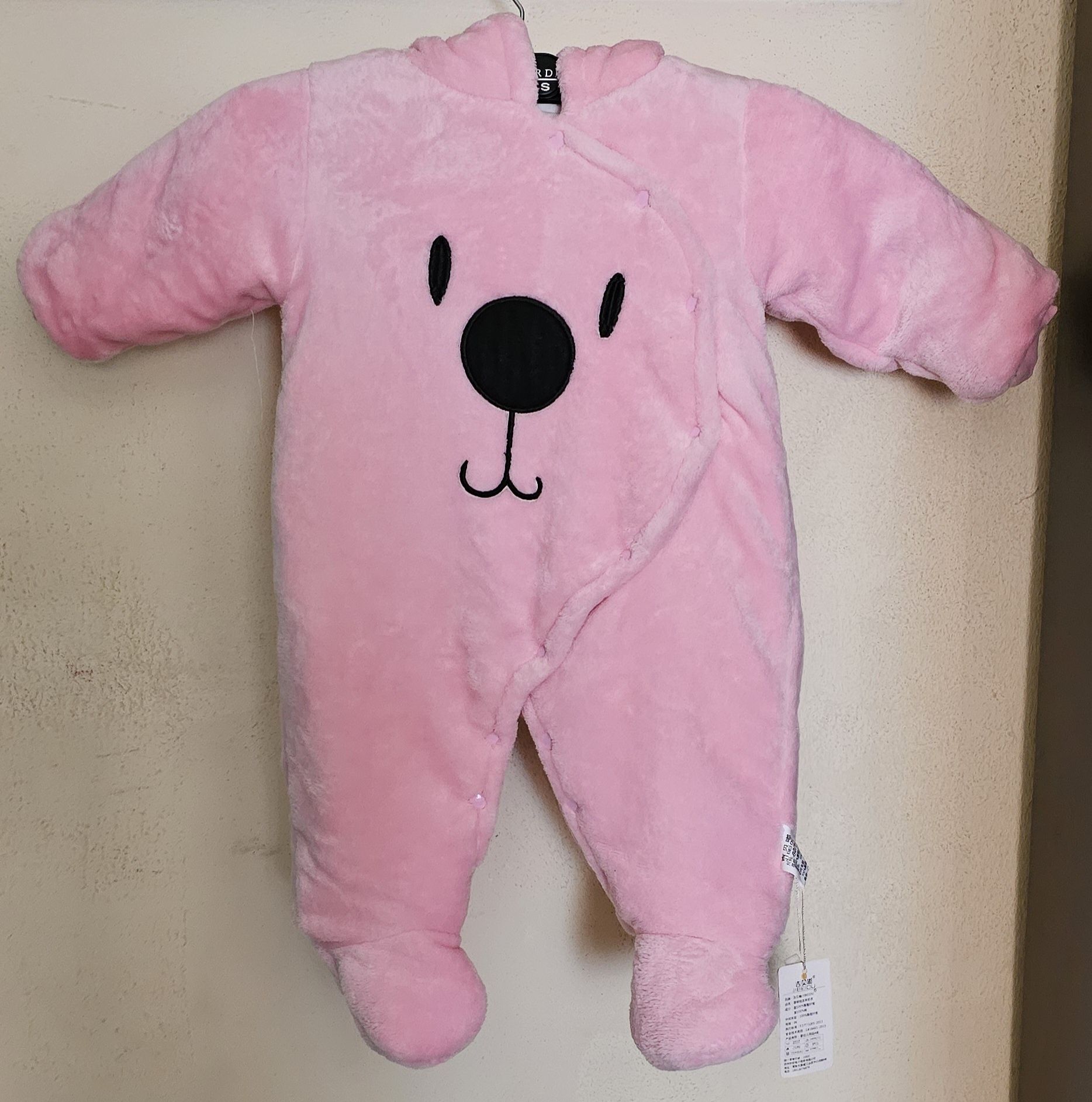 Roupa de bebe rosa