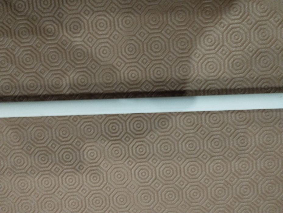 Cantos em PVC perfurados