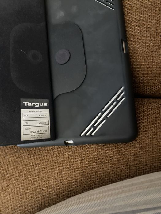 Vendo  ipad air md788nf/b e capa