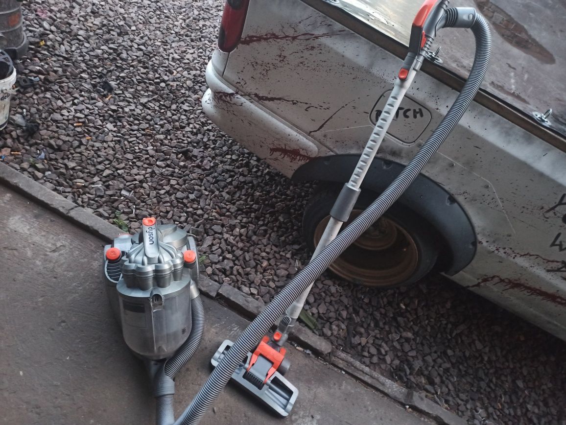 Dyson dc 08 1400w