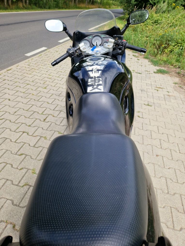 Suzuki gsx 600f.
