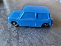 Zabytkowa zabawka - samochodzik mini morris