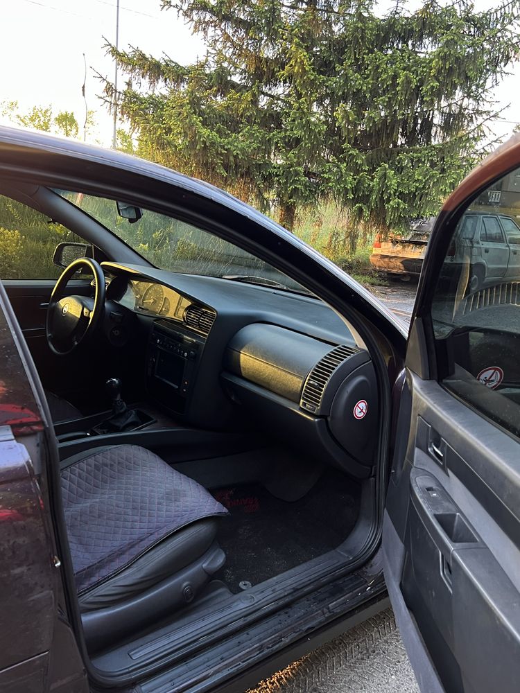 Opel Omega B 2.5 V6