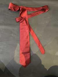 Czerwony krawat La Madre