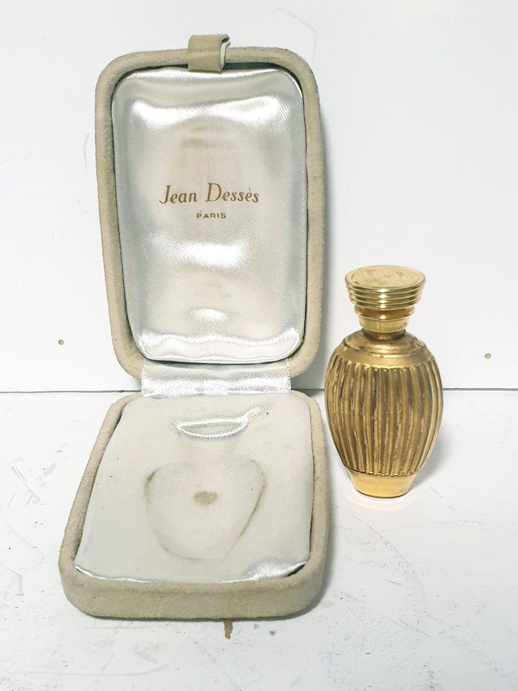 Pequeno frasco de perfume francês Celui de Jean Dessé Pariss