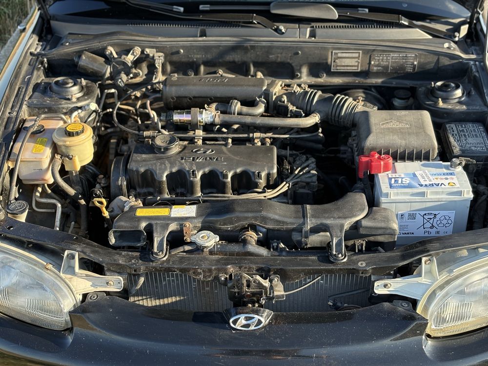 Hyundai accent 1.3 ( consome agua)