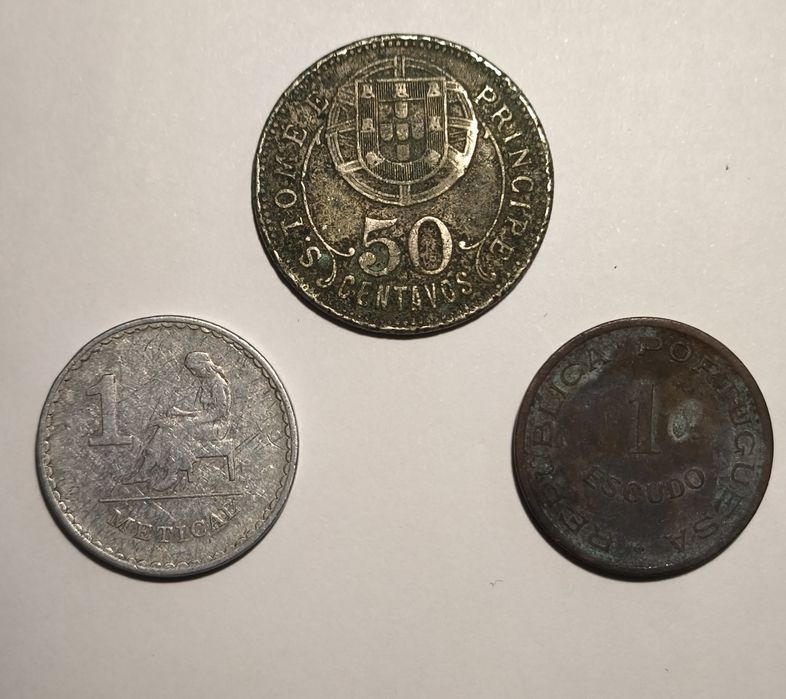 Lote de Moedas Africanas [Angola, São Tomé, Moçambique]