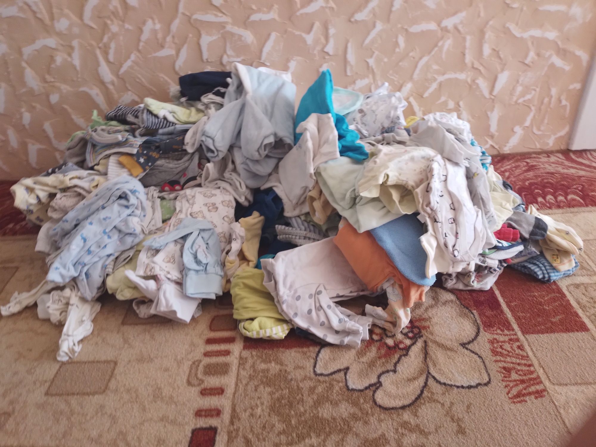 Продам дитячі речі від 0 до 3х місяців