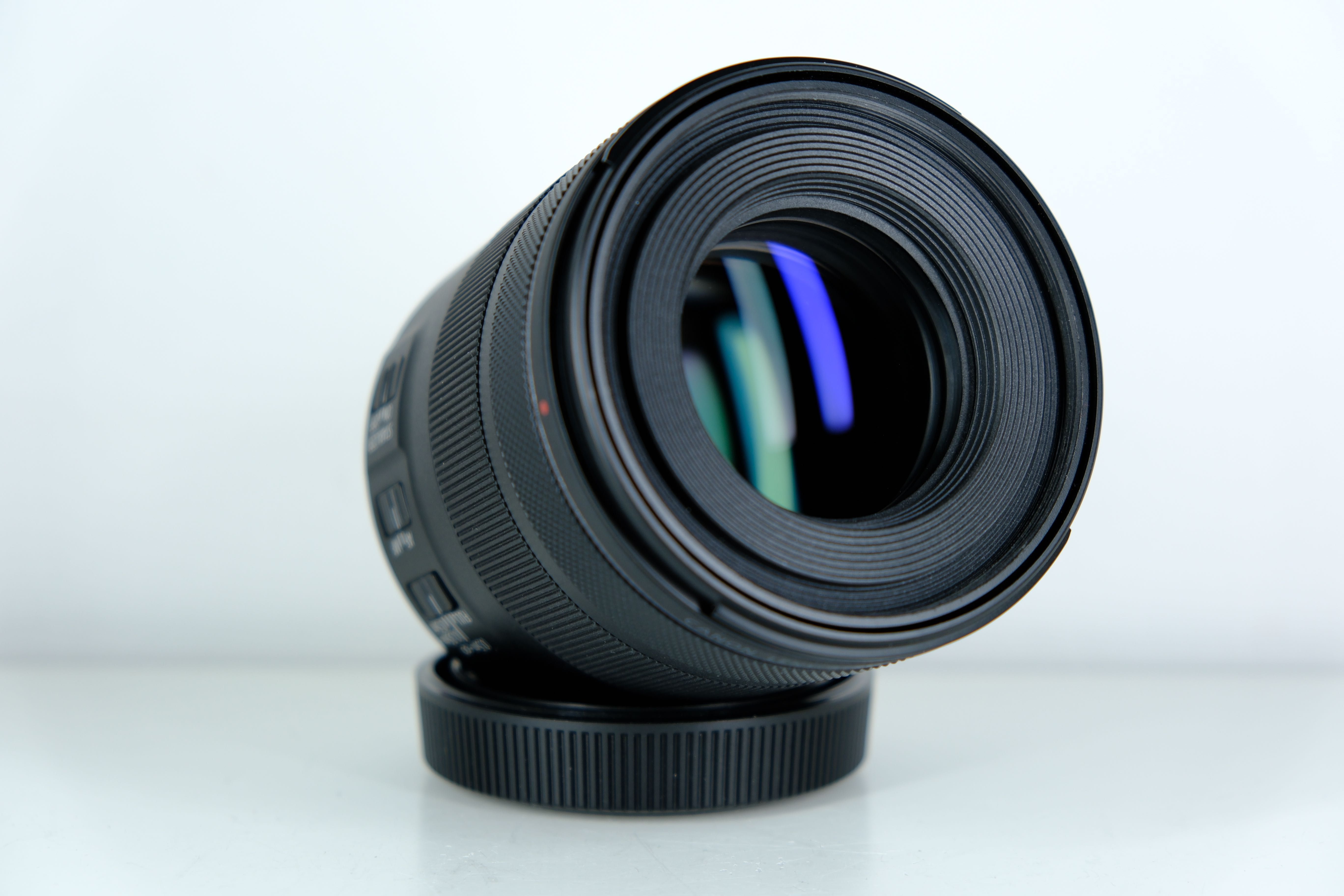 Canon RF 85mm F2 MACRO IS STM + гарантія \ без передоплат