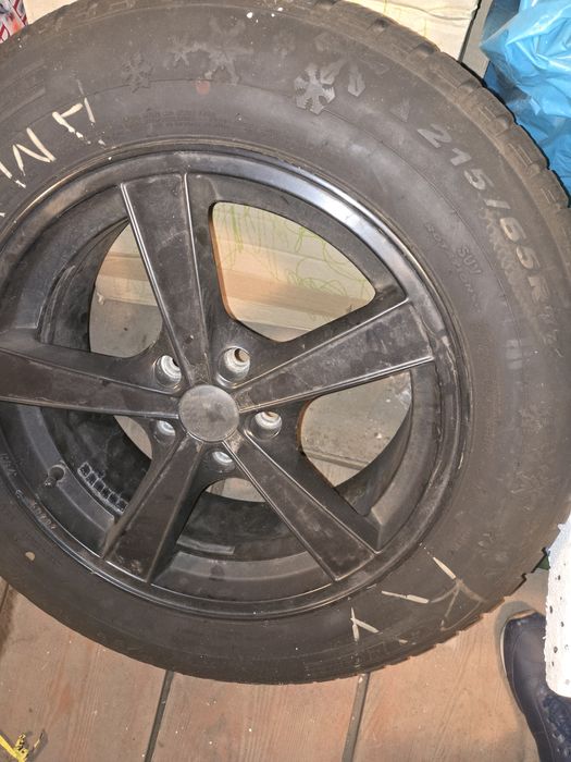 4 колеса всі законна гума