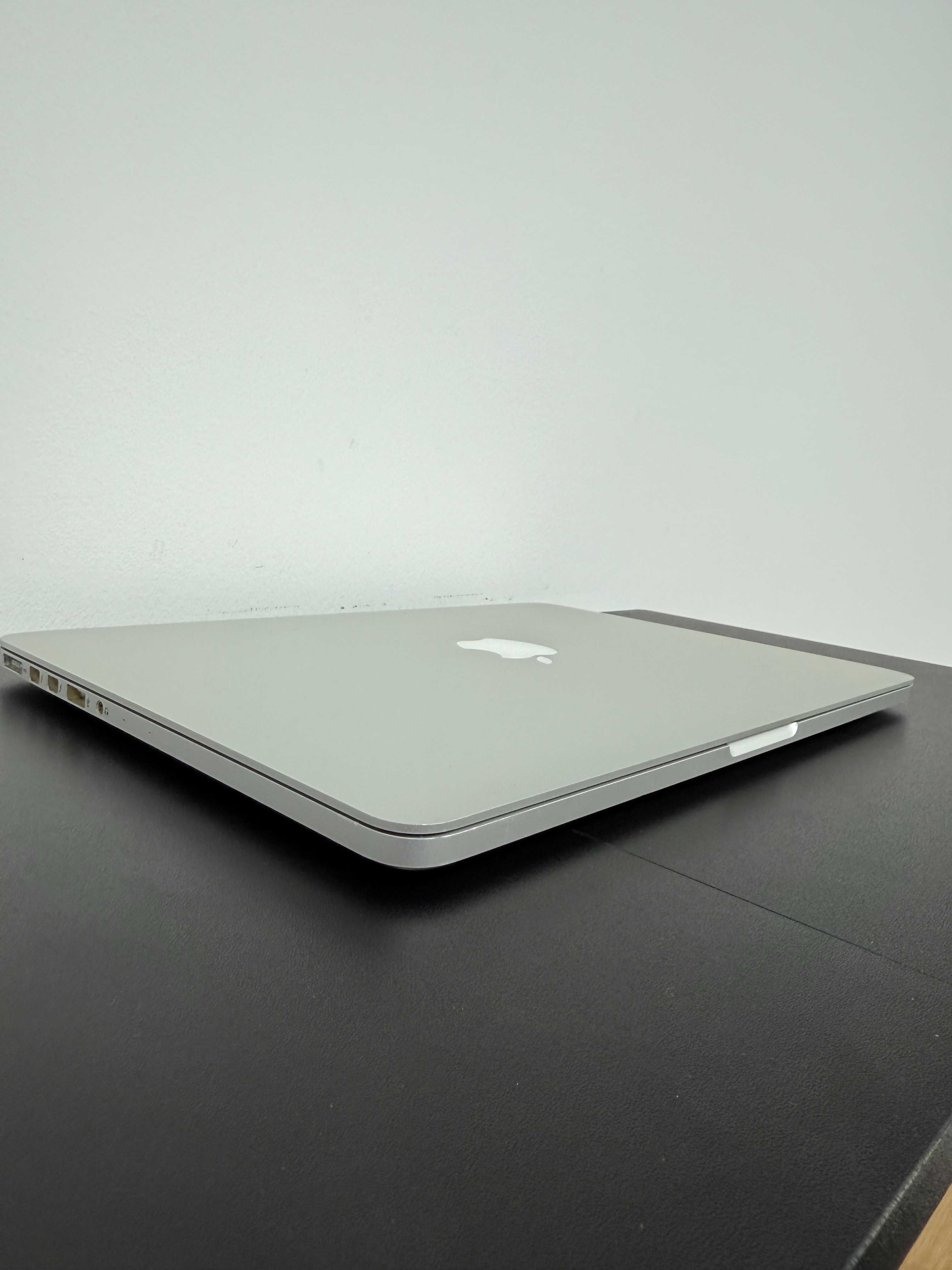 Macbook Pro 2015  (i5 /8gb /256 ssd) Гарантія . TR92304SV