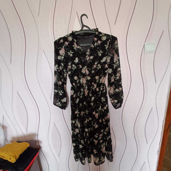 Продам.    сукню