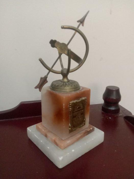 Zegar słoneczny gabinetowy PRL