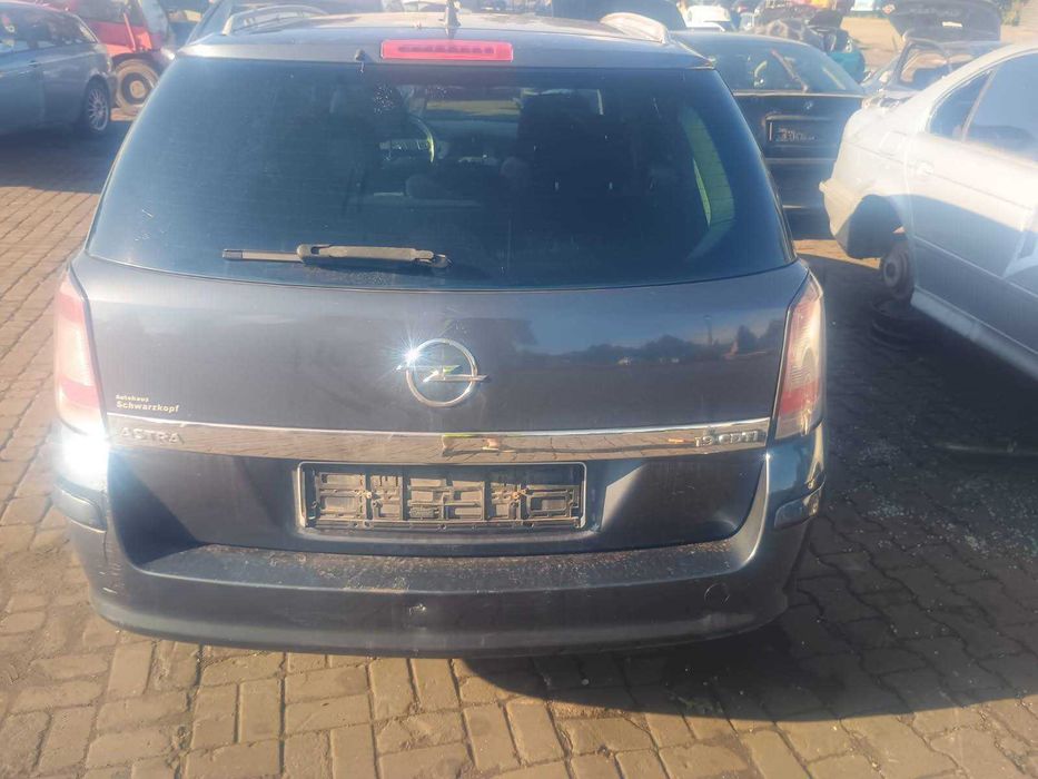 Tylna Klapa Bagażnika KPL Opel ASTRA III 3 H KOMBI Z168 Do Założenia