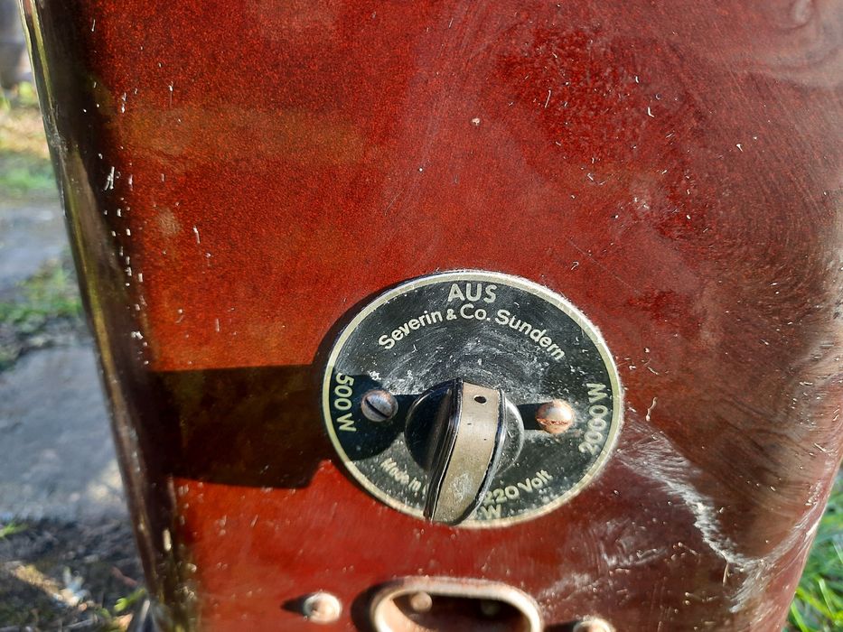 Severin retro piecyk grzejnik elektryczny kółka blat stolik płytki