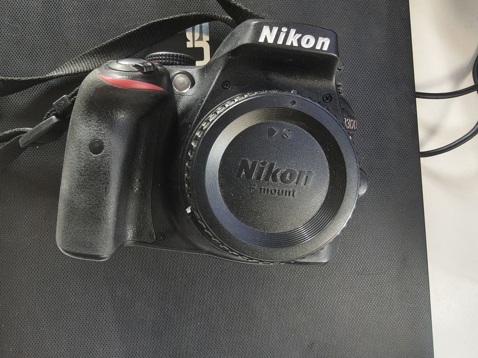 Nikon d3000 używany