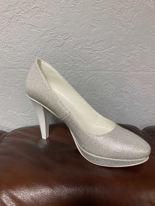 Nowe buty, czółenka srebrne, r. 36, wys. 10 cm, wyprzedaż