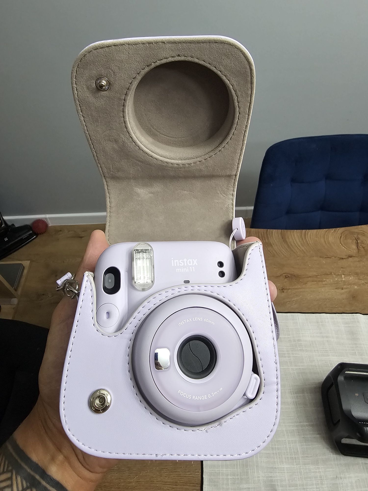 Aparat instax mini 11 + pokrowiec