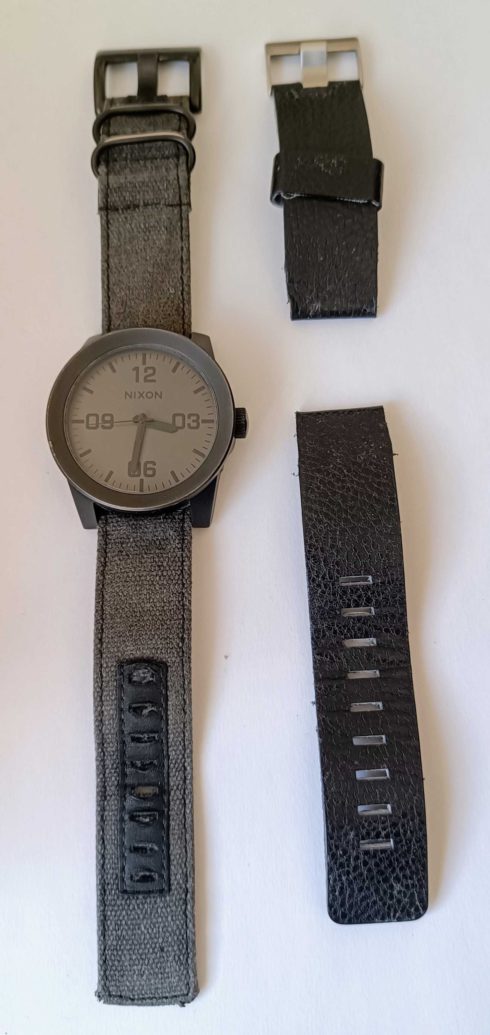 Relógio Nixon "The Corporal" black dial, Canvas/Leather+bracelete Xtra