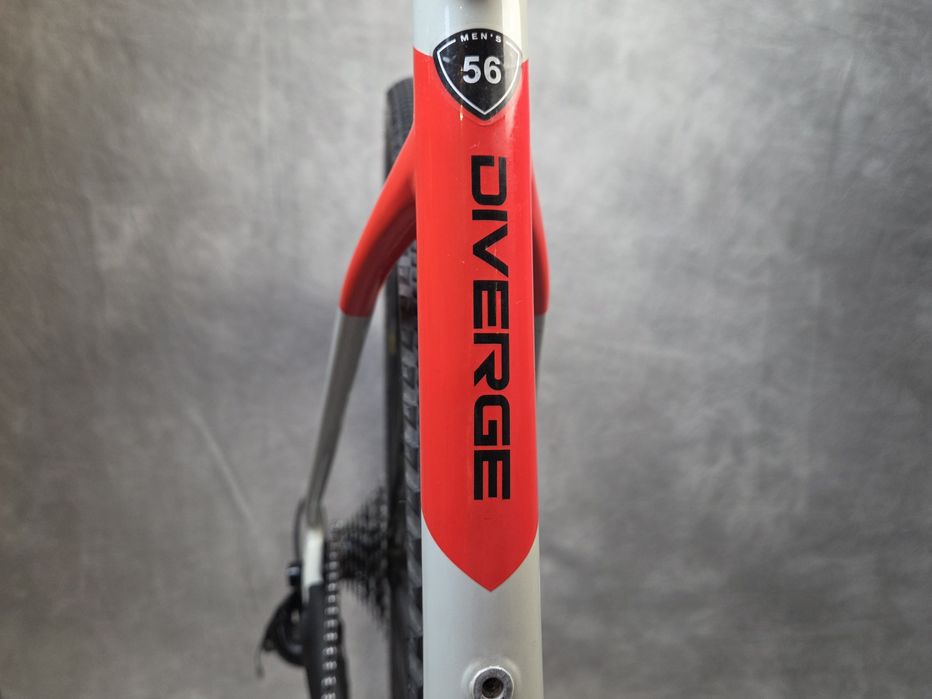 Rower Specialized Diverge Comp Carbon 56