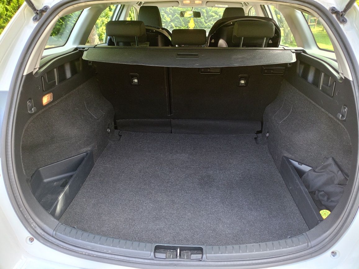 Toyota Auris 2 Lift 1.4 D4D