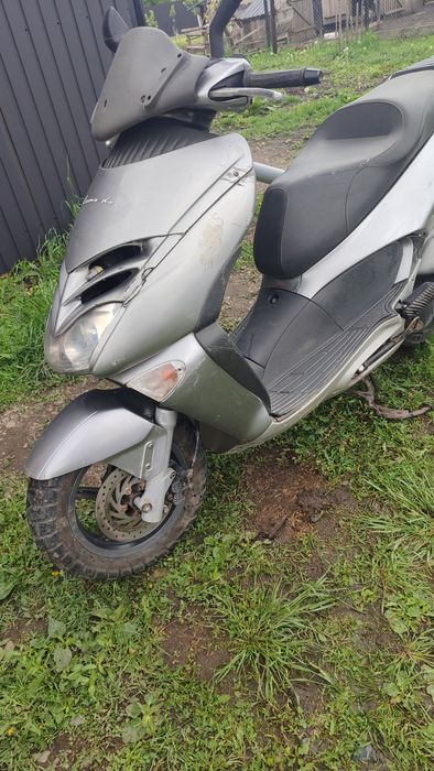 Апрєлія Леонардо