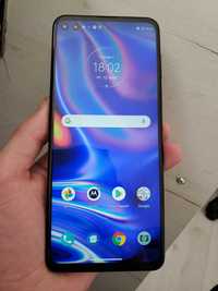 Motorola Moto One 5G 6.7" IPS 90Гц 5000мАч