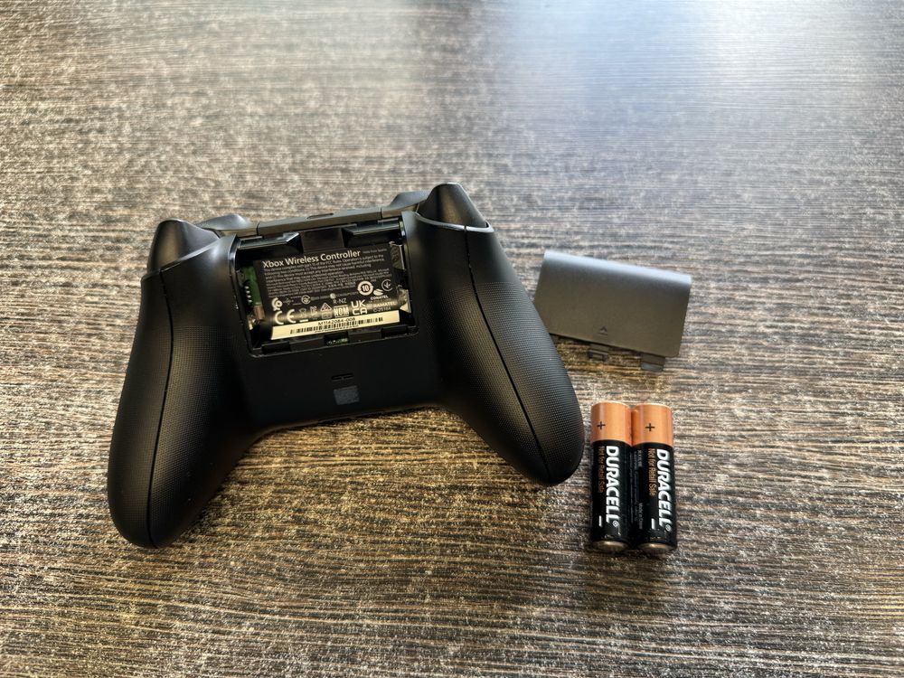 Pad Xbox Series S/X 1914 + pudełko