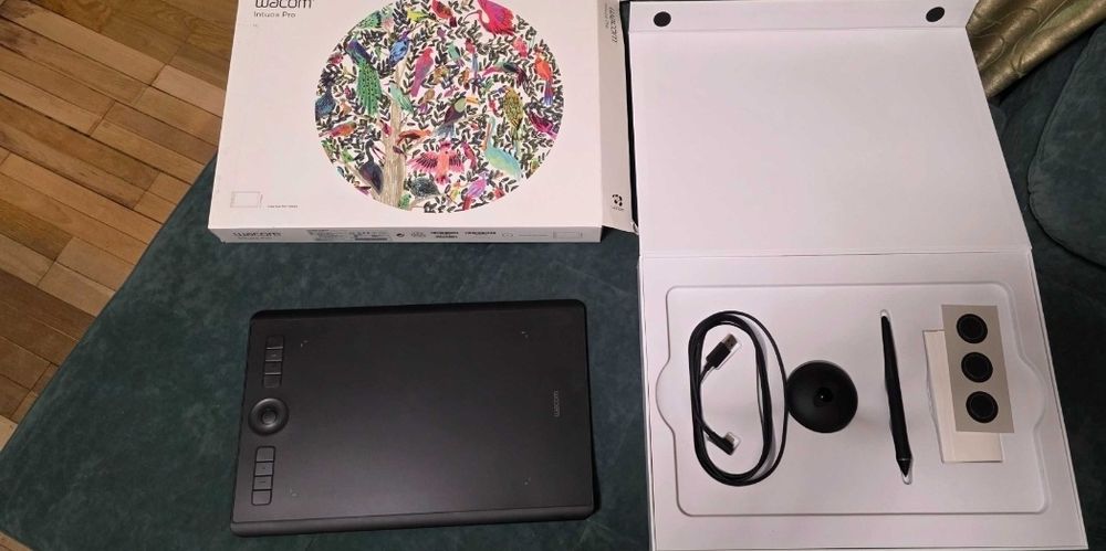 Графічний планшет Wacom Intuos Pro M (PTH-660-N)