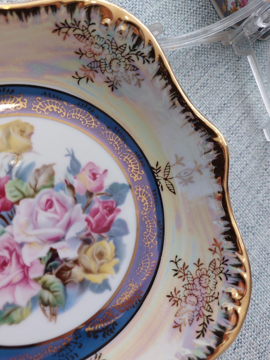 Peça decorativa em porcelana ROYAL JAPAN